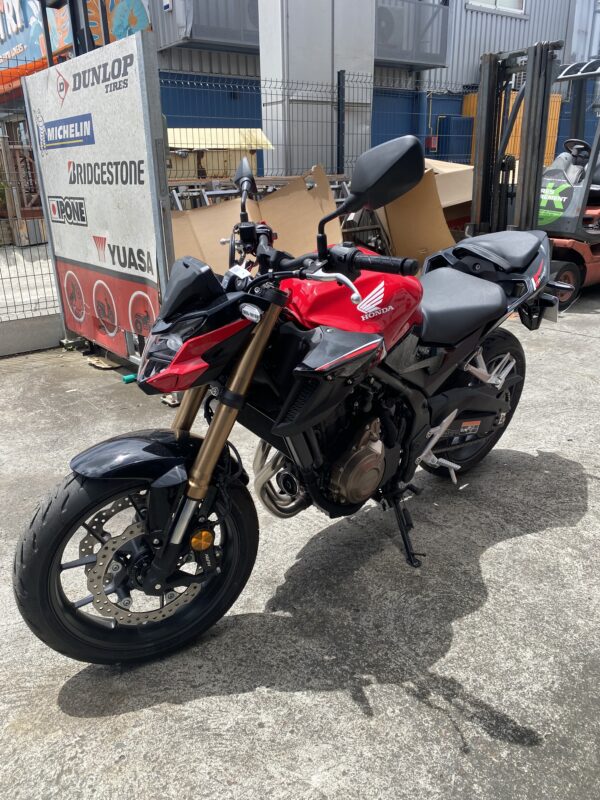 CB 500 F – Image 4